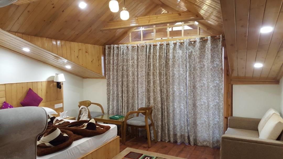 Hotel Kayanat Dalhousie Extérieur photo